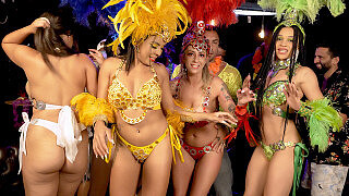 Carnaval DP squirting party orgy